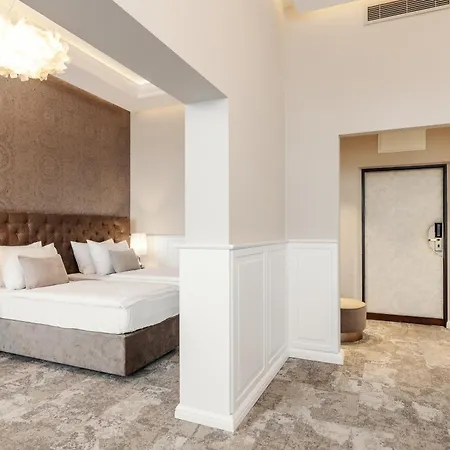 Grandhotel Hotel 4*