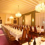 Grandhotel Отель 4*