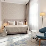Отель Grandhotel 4*